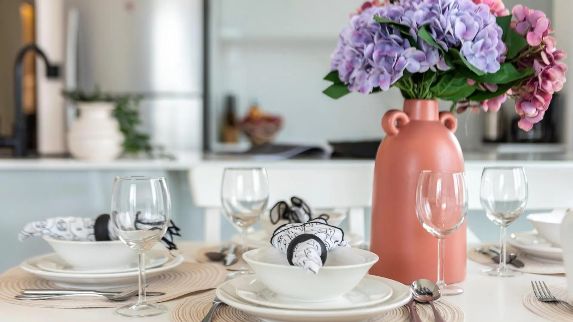 Apartment The Smart Concierge - Binghatti Canal Dubai