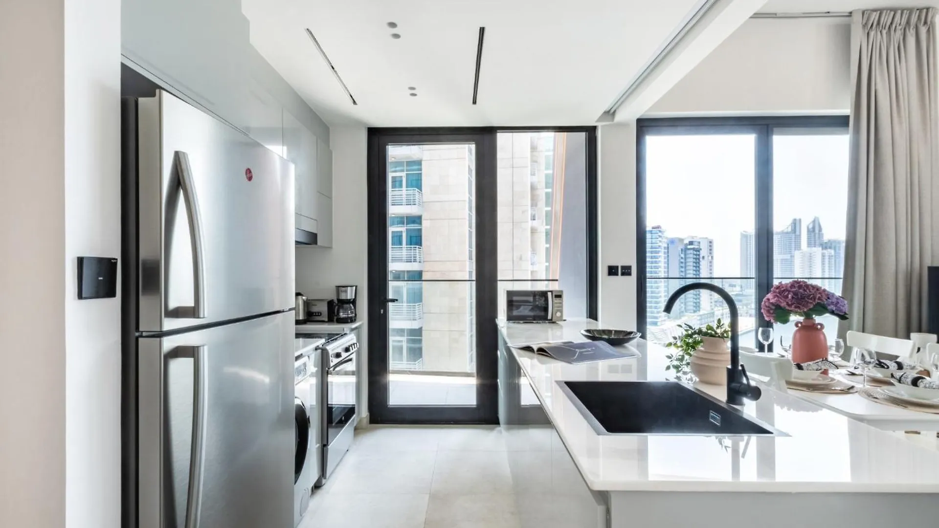 Apartment The Smart Concierge - Binghatti Canal Dubai