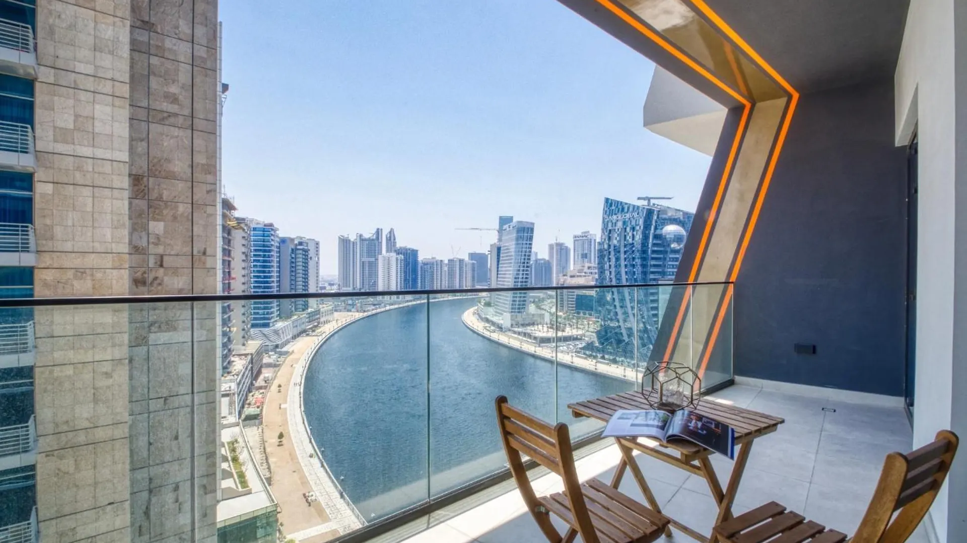 Apartment The Smart Concierge - Binghatti Canal Dubai