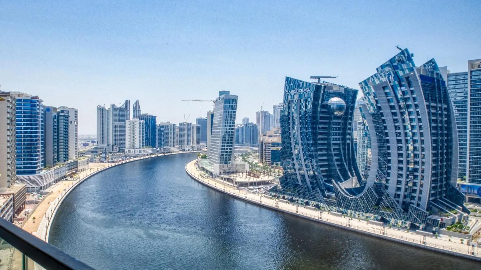 Apartment The Smart Concierge - Binghatti Canal Dubai